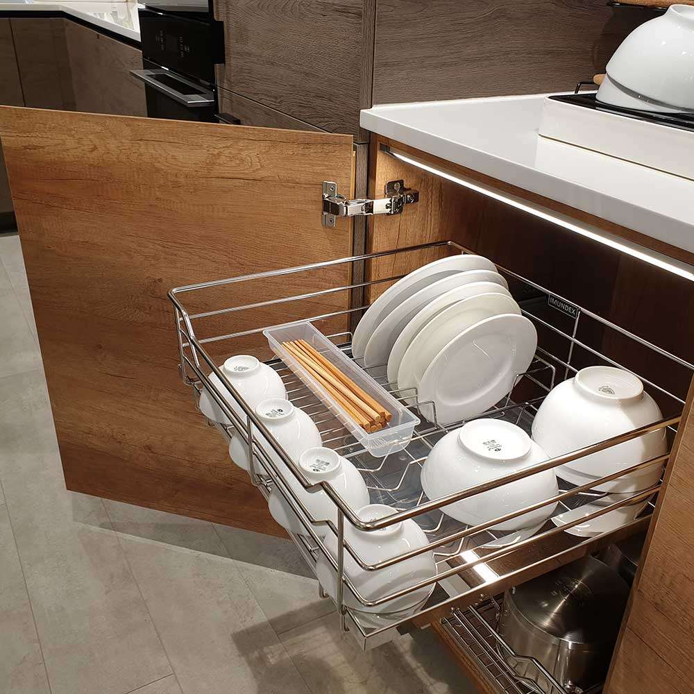 Phụ kiện tủ bếp với ray giảm chấn