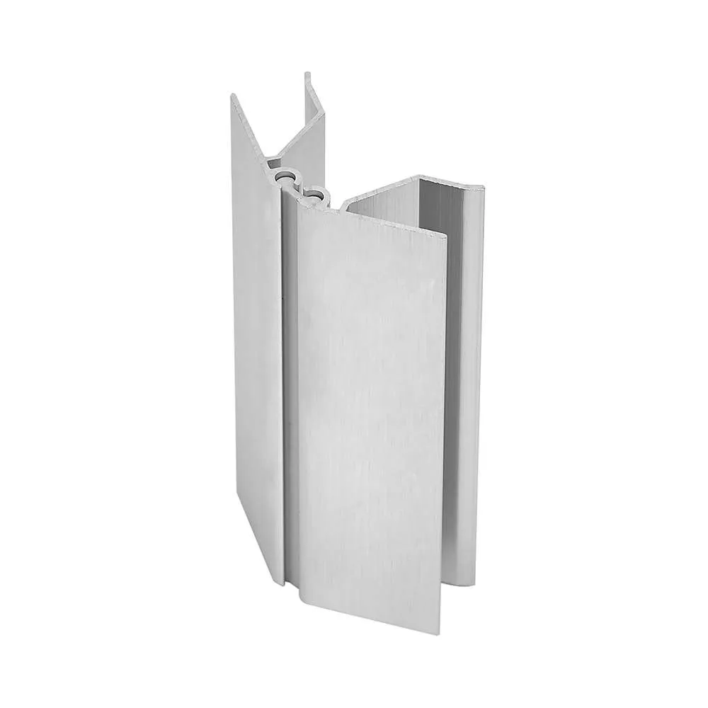 Nối góc cho len chân bếp